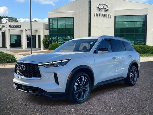 Used 2025 INFINITI QX60 Luxe image 3