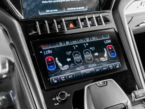 Used 2022 Lamborghini Urus AWD image 39