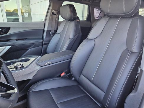New 2026 Cadillac Optiq Sport 2 w/ LPO, Floor Liner Package AWD/4WD image 26