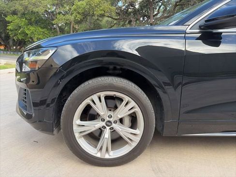 Used 2022 Audi Q8 Premium Plus AWD/4WD image 8