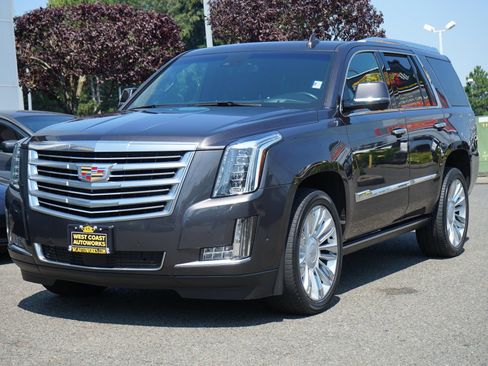 Used 2017 Cadillac Escalade Platinum AWD/4WD image 1