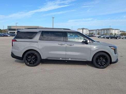 New 2026 Kia Carnival SX Prestige image 4