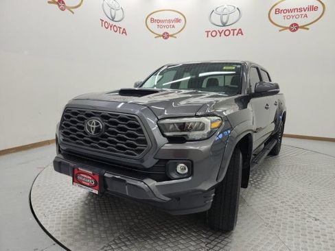 Used 2021 Toyota Tacoma TRD Sport w/ Technology Package AWD/4WD image 2