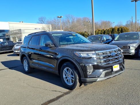 New 2026 Ford Explorer Active AWD/4WD image 1