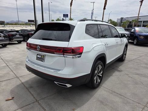 Used 2024 Volkswagen Atlas SE FWD image 6