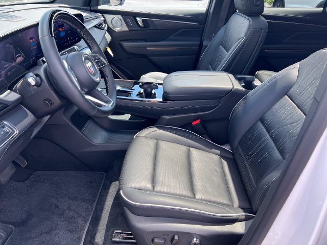 Certified 2025 Buick Enclave Avenir w/ Super Cruise Package FWD image 17