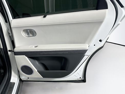 Used 2024 Hyundai Ioniq 5 Limited RWD image 32