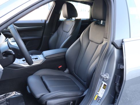 Used 2025 BMW i4 xDrive40i w/ Parking Assistance Package image 2