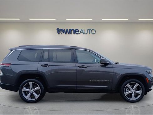 Used 2022 Jeep Grand Cherokee L Limited image 6
