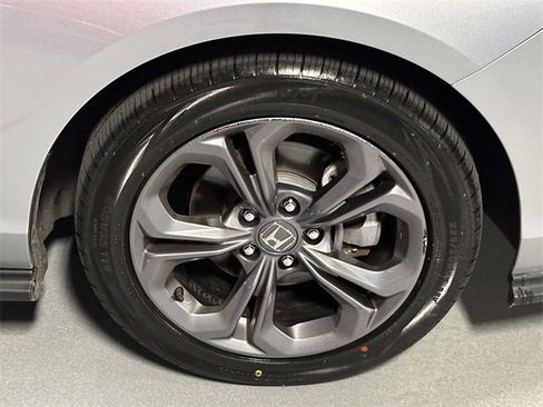 Certified 2023 Honda Accord EX image 11