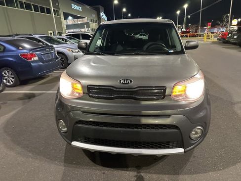 Used 2017 Kia Soul + image 25