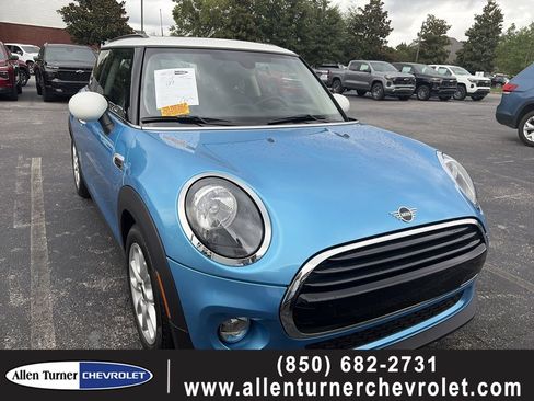 Used 2019 MINI Cooper 2-Door Hardtop FWD image 1