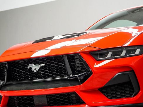 Used 2024 Ford Mustang GT Premium image 2