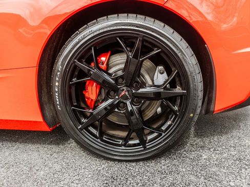 Used 2023 Chevrolet Corvette Stingray Preferred Cpe w/ Z51 Performance Package RWD image 32