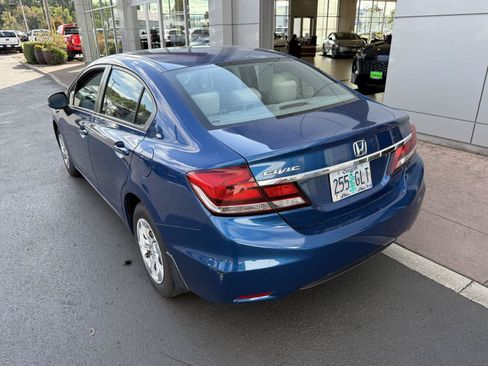 Used 2013 Honda Civic LX image 3