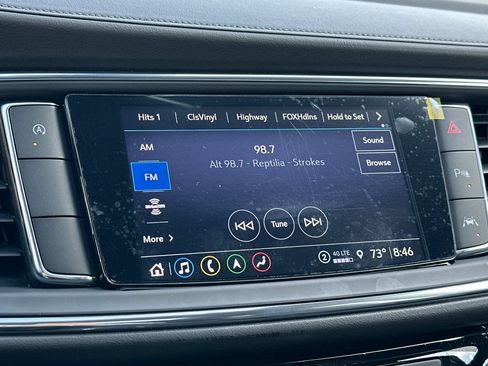 Certified 2024 Buick Enclave Avenir FWD image 27