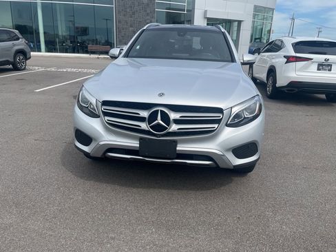Used 2019 Mercedes-Benz GLC 300 4MATIC image 6
