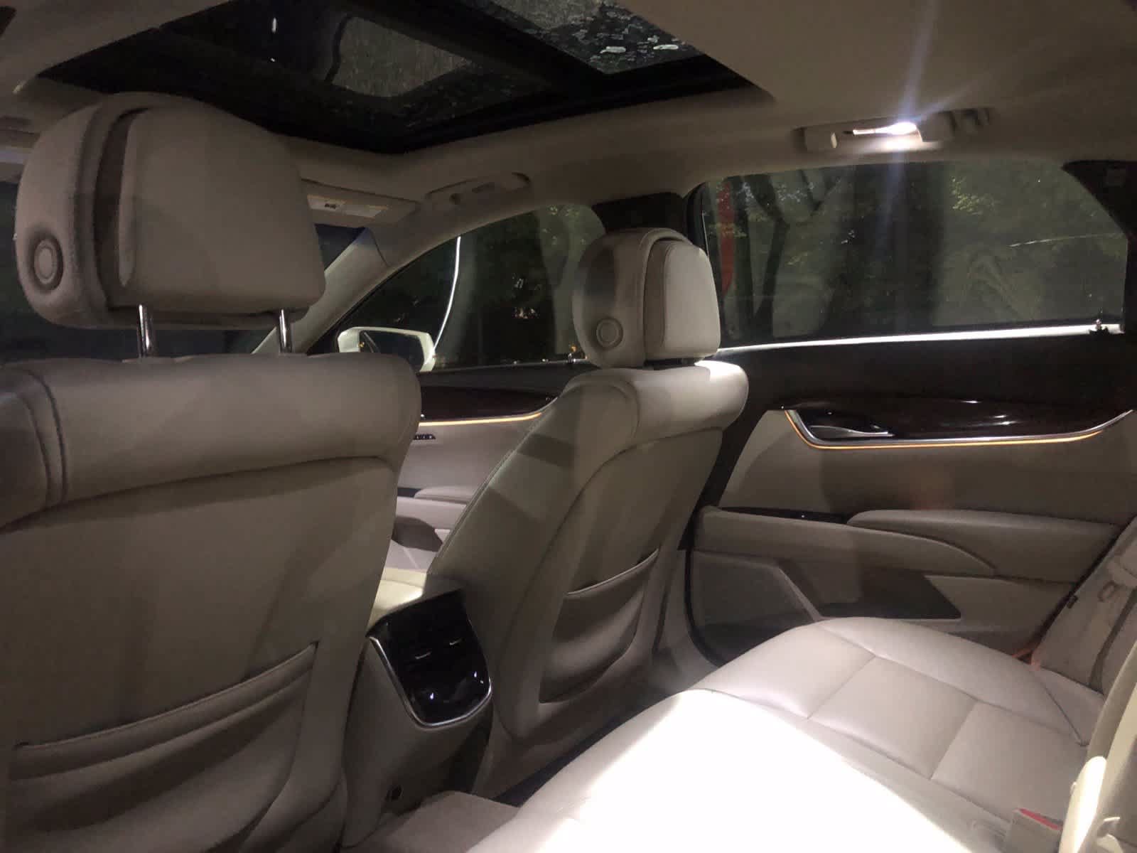 Used 2014 Cadillac XTS Luxury w/ Driver Awareness Package FWD image 5