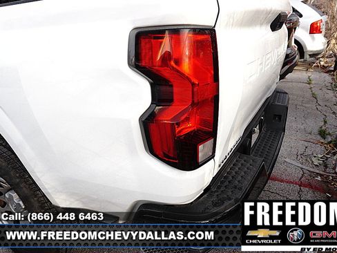 Used 2024 Chevrolet Colorado W/T w/ WT Convenience Package image 9