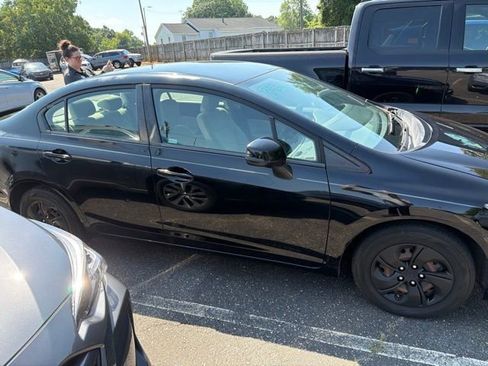 Used 2013 Honda Civic LX image 4