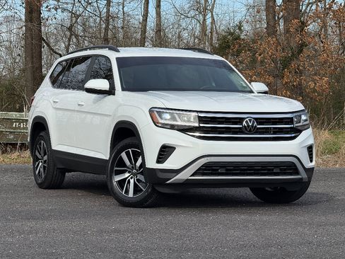 Used 2023 Volkswagen Atlas SE image 11