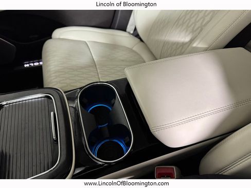 Certified 2021 Lincoln Nautilus Black Label image 35