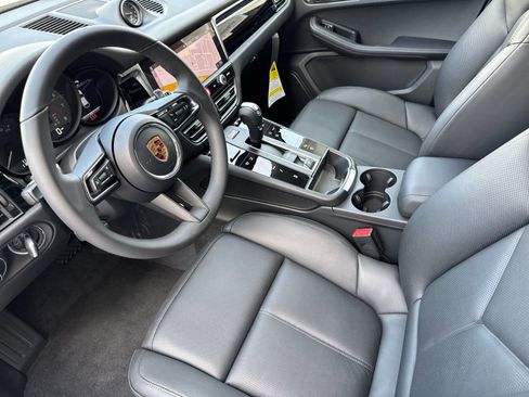 New 2026 Porsche Macan S image 4