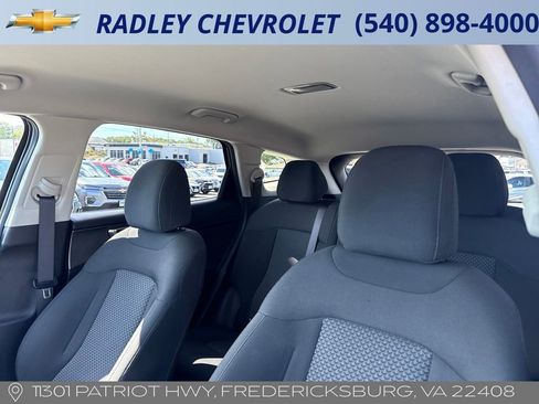 Used 2024 Kia Sportage LX image 6