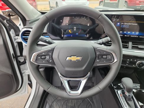 New 2026 Chevrolet Trax LT w/ Driver Confidence Package image 17