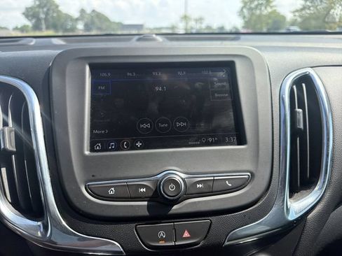 Used 2024 Chevrolet Equinox LT FWD image 28