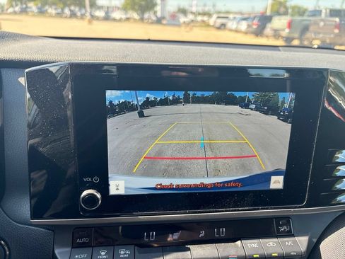 Used 2026 Toyota Camry LE FWD image 25