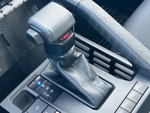 Used 2024 Toyota Tacoma TRD Sport image 17