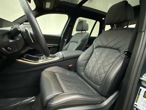 Certified 2025 BMW X5 xDrive40i image 12