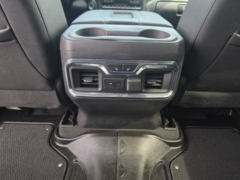 Used 2021 GMC Sierra 1500 AT4 w/ AT4 Premium Package AWD/4WD image 25