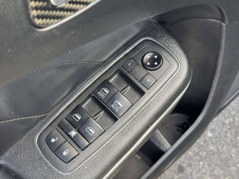 Used 2019 Dodge Charger Scat Pack w/ Dynamics Package RWD image 13