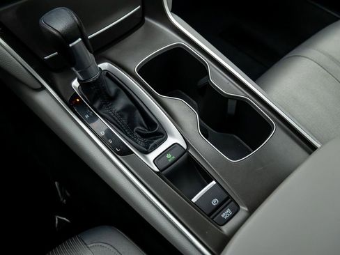 Used 2020 Honda Accord EX image 23