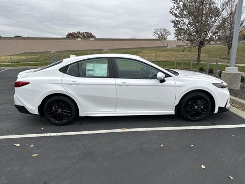 New 2025 Toyota Corolla Premium Plus image 11