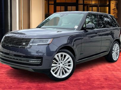 New 2025 Land Rover Range Rover SE