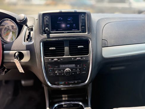Used 2019 Dodge Grand Caravan GT FWD image 35