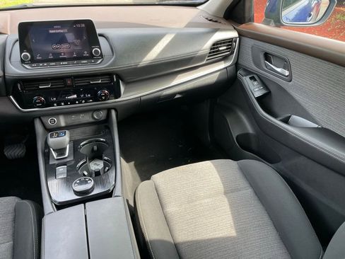 Certified 2023 Nissan Rogue SV AWD/4WD image 12