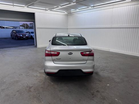 Used 2017 Kia Rio LX w/ Power Package image 6