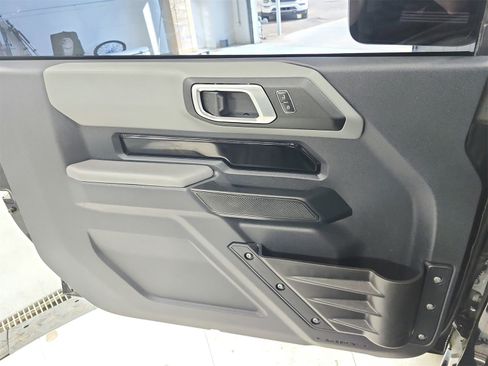 Used 2023 Ford Bronco 2-Door image 31