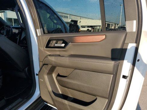 New 2026 GMC Yukon XL Denali w/ Sun & Power Step Package image 11