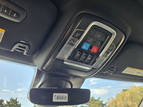 New 2026 RAM 3500 Laramie AWD/4WD image 27