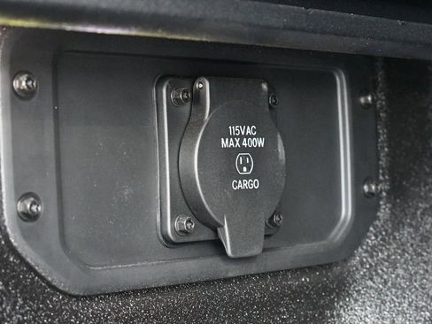 New 2026 RAM 1500 Laramie AWD/4WD image 10