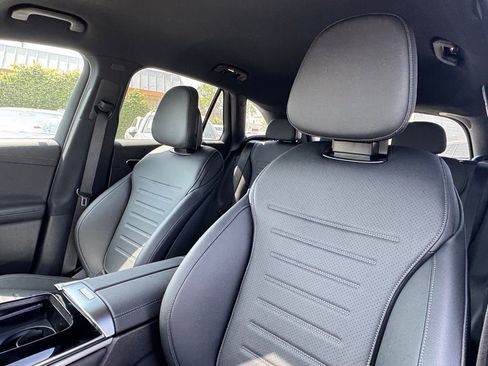 New 2025 Mercedes-Benz GLC 350e 4MATIC image 19