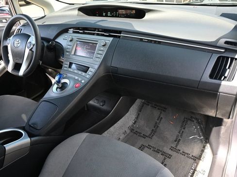 Used 2015 Toyota Prius Three FWD image 11