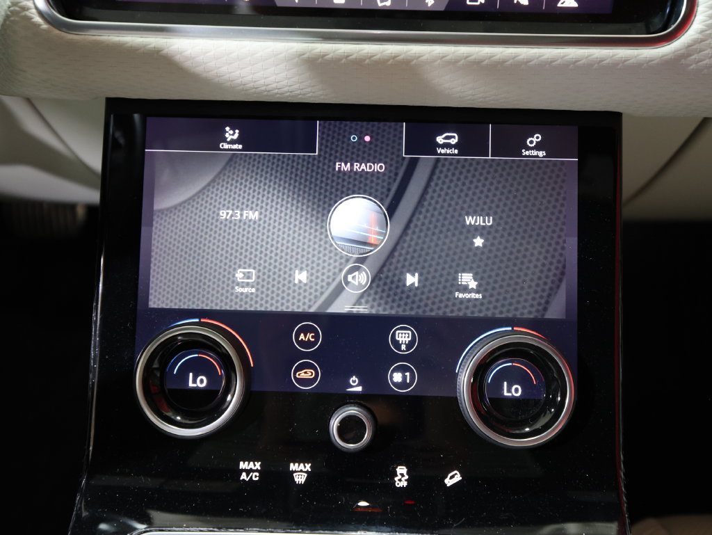 Used 2020 Land Rover Range Rover Velar R-Dynamic S AWD/4WD image 18