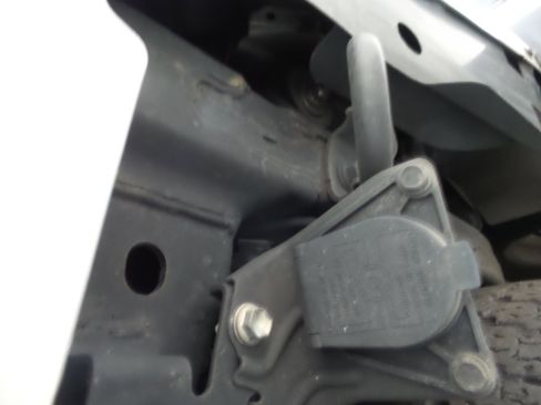 Used 2013 Toyota Land Cruiser image 30