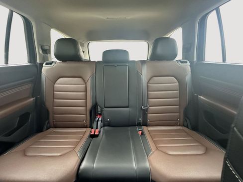 Used 2022 Volkswagen Atlas SEL Premium AWD/4WD image 13